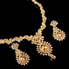 シンプルラインストーンのネックレス＆ピアスセット　パーティーや結婚式などへ　アクセサリーセット / ネックレス ピアス 