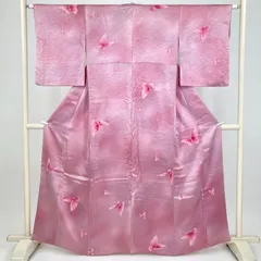 たんす屋 TANSU-YA 着物 リユース着物 小紋 ピンク カジュアル 蝶 袷 絹 未洗い 【身丈】158cm【裄丈】62.5cm MS7719