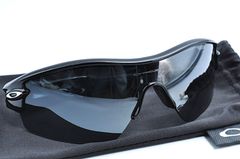 美品】OAKLEY・オークリー・スポーツサングラス・ブラック - メルカリ