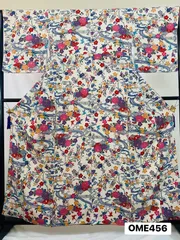 【着物】小紋　正絹　袷　縮緬　型染め　花柄　流水模様　鳥　貝殻　白地　着物　和装　OME456