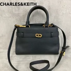 CHARLES & KEITH チャールズアンドキース オブリエル メタリックアクセントベルトバッグ ハンドバッグ ショルダーバッグ 2way 斜めがけ 肩掛け 鞄 かばん レザー ゴールド金具 通勤 通学 フォーマル 結婚式 二次会 ★ ■■