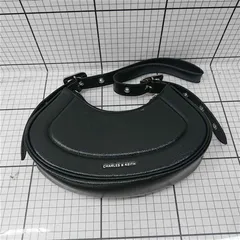 ◇ Θ チャールズ＆キース CHARLES & KEITH ブラック系 ショルダーバッグ レディース E  【1602040059667】