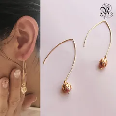 ピアス ロングピアス フックピアス パール フェイクパール 6月誕生石 レトロ フラワーケージ 花かご エレガント 顔痩せ効果 大人可愛い 卒業式 入学式 入園式 卒園式 お呼ばれ パーティー 二次会 女子会 プレゼント ギフト 春 新生活 フォーマル