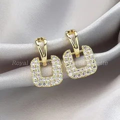 ピアス ゴールドカラー 金色 スクエア ラインストーン 前撮り プリンセス 可愛い コスプレ フェミニン 結婚式 花嫁 二次会 ガーリー パーティー ウェディング お呼ばれ 食事会 ディナー 演奏会 シンプル