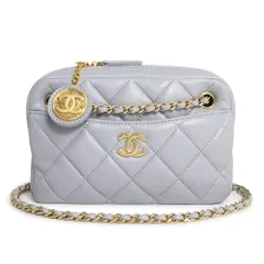 シャネル AS5190 ココマーク マトラッセ カメラ ラムスキン ライトグレー チェーン ショルダーバッグ 斜め掛け レザー ゴールド金具 CHANEL（未使用　展示品）