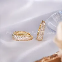 ピアス 耳飾り フープ ゴールドカラー 金色 キラキラ フェイクストーン 可愛い 大人可愛い シンプル レディース ジュエリー イベント パーティー 大人かわいい デイリー ガーリー フェミニン シンプル