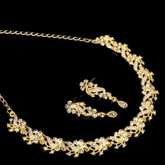 シンプルラインストーンのネックレス＆ピアスセット　パーティーや結婚式などへ　アクセサリーセット / ネックレス ピアス 