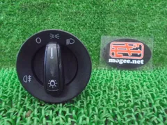 1FR1650 BDE5 フォルクスワーゲン アップ! UP! DBA-AACHY 2014年 ライトスイッチ