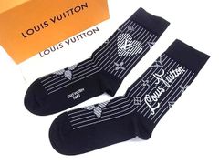 未使用品 Louis Vuitton ルイヴィトンLVバース ロゴソックス 白 - メルカリ