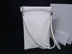 MAISON MARGIELA ホワイト ミディアム Snatched バッグ - メルカリ