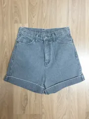 グレーデニム デニムハーフパンツ ショートパンツ