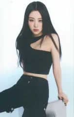 LE SSERAFIM YUNJIN トレーディングカード 7/9