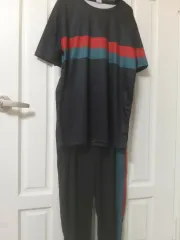 ブラック/レッド/グリーン ストライプ トレーナー セット L