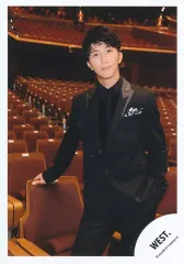 【中古】生写真(STARTO) WEST./□田崇裕/膝上/アルバム「AWARD」MV＆ジャケ写オフショット/公式生写真