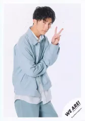 【中古】生写真(STARTO) WEST./□田崇裕/膝上/「WE ARE! Let’s get the party STARTO!!」グッズオフショット/公式生写真