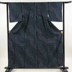 小紋 身丈159cm 裄丈62.5cm S 袷 幾何学模様 地紋 絞り 濃紺 正絹 優品 【中古】
