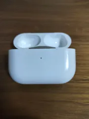 （正規品）Apple AirPods Pro 2世代 充電ケースのみ Lightningモデル