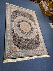 新品】ペルシャ柄 絨毯 ウィルトン織り ベルギー製 約224×160cm - メルカリ