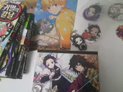 鬼滅の 鬼滅の刃 漫画 胡蝶 しのぶ グッズ ラバーストラップ アクリルスタンド パズル