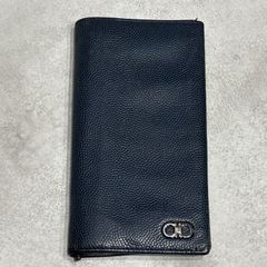 Salvatore Ferragamo サルヴァトーレフェラガモ ガンチーニ 長財布 二