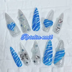 【オーダーNO.35】青色･ブルー･ギラギラ･透け感･ゼブラ･ギャル･個性派･y2k･派手･ロング･韓国ネイル･シルバーラメ･ストーン･ネイルチップ