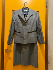 A【A30-21】◇ 23区　ジャケット/スカート:44サイズ　セットアップ/スカートスーツ　グレー