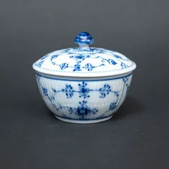 2026年最新】ロイヤルコペンハーゲン ブルーフルーテッド シュガー