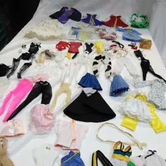 1/6ドール服・ドレス 大量まとめ売り 着せ替え人形 リカちゃん ジェニー タカラ イエローサブマリン アゾン ボークス 自作 靴下 水着 バニー 下着 ランジェリー ああっ女神さまっ ベルダンディ ヴルド ホワイトエンジェル制服など 現状 中古 T654