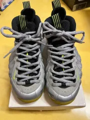 ナイキ エア フォームポジット ワン