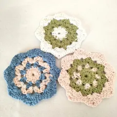 手編み　モチーフのコースター　３枚セット