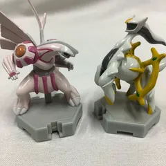 TOMY   ポケモンフィギュア　モンコレプラス　パルキア・アルセウス    T706