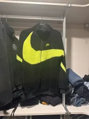 ナイキ フリース 黒 L 出品