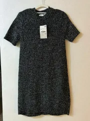 ザラ ホリデー半袖ニットワンピース sサイズ