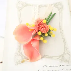 凛としたカラーとミモザのコサージュ　オレンジピンク　卒業式　入学式　結婚式　セレモニー　338