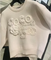 2026年最新】CHANEL ニット・セーターの人気アイテム - メルカリ