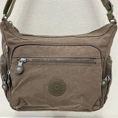 214　KIPLING　キプリング　ショルダーバッグ　 斜めがけ　紐調節可能　カーキベージュ系　ナイロン　軽量　無地　ロゴ　レディース
