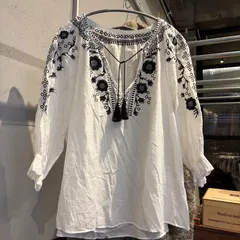 【東あずま店　併売品】　IENA イエナ　刺繡　花柄　総柄　ブラウス シャツ トップス　レディース　blouse　shirt　Tops　ladies　SIZE Free レディース ホワイト　エンブロイダリー