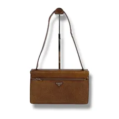 プラダ　PRADA トライアングルロゴ　ワンショルダーバッグ　ホーボーバッグ　ベルト付き　ブラウン　レザー