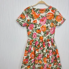 レトロ　ヴィンテージ　ボタニカル柄　花柄　フレアワンピース　春夏　半袖