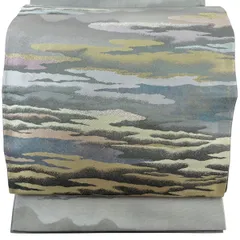 【美品】 袋帯 秀品 落款 山並み かすみ雲 金銀糸 箔 灰緑 お太鼓柄 正絹 【中古】