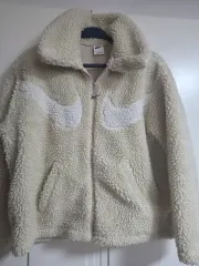 ナイキ スウッシュ ボア フリース ジャケット アイボリー