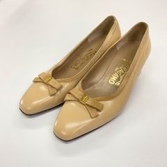 フェラガモ バックストラップ パンプス 24cm相当 - メルカリ