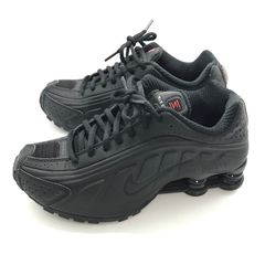 NIKE SHOX スニーカー ブラック ブロンズカラー - メルカリ
