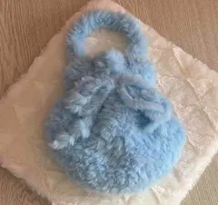 モコモコファーの巾着バッグ　水色　※ハンドメイド