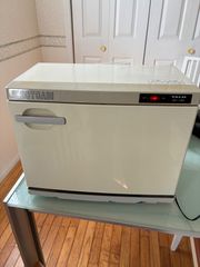 Item thumbnail for item 3b05db1f-49b9-43c8-af55-90e5f4542e43