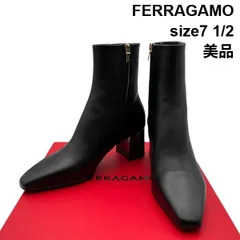 ● 美品 フェラガモ FERRAGAMO MAILYS ショートブーツ アンクルブーツ スクエアトゥ ロゴプレート レザー 7ハーフ 25cm レディース 6D109のサムネイル