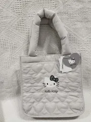 日本正規品 ハローキティ モノトーン ハート キルティングバッグ キルト