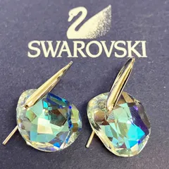SWAROVSKI　スワロフスキー　ドロップ　ピアス