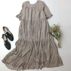 URBAN RESEARCH アーバンリサーチ プリーツティアードワンピース 五分袖 (53Y＋9540)26N