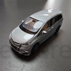 ホンダ エアウェイブ 1/24カラーサンプルミニカー プレミアムホワイト